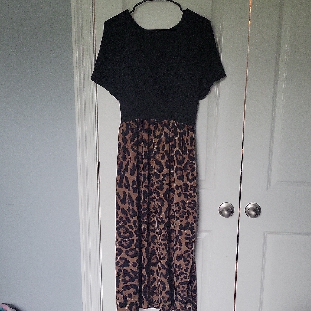 SHEIN VCAY Plus Leopard Print Belted Dress